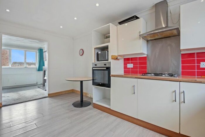 3 Bedroom Property To Rent In Leveson Road, Grays, RM16