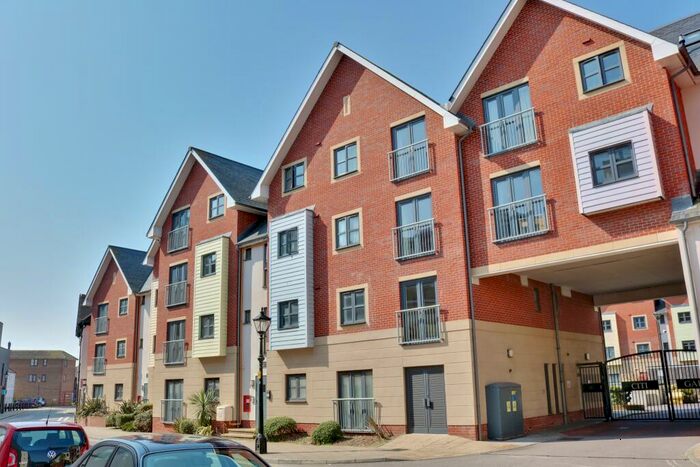 2 Bedroom Apartment To Rent In Saint James Street, Portsmouth Furnished, PO1