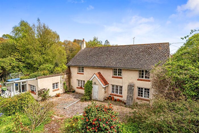 4 Bedroom Detached House For Sale In Exminster, Exeter, EX6