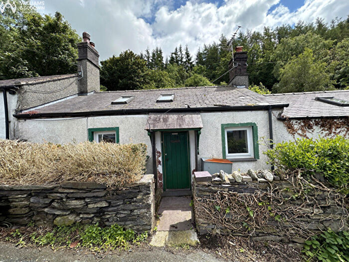 2 Bedroom Cottage For Sale In Braichmelyn, Bethesda, LL57