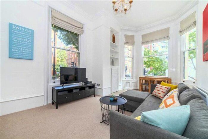 1 Bedroom Flat To Rent In Earls Court Square, Earls Court, London, SW5