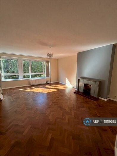 3 Bedroom Maisonette To Rent In Alleyn Park, Dulwich, SE21