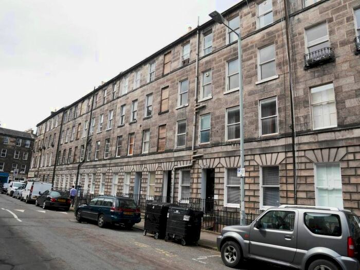 2 Bedroom Flat To Rent In Montague Street, Edinburgh, EH8