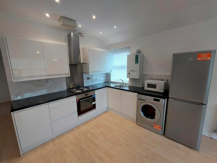 1 Bedroom Flat To Rent In Gillott Road, Edgbaston, Birmingham, B16