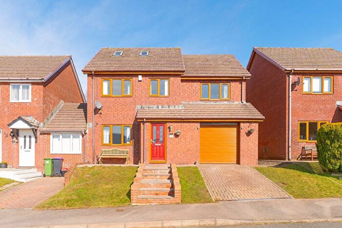 5 Bedroom Link Detached House For Sale In Oak View, Blaenavon, NP4