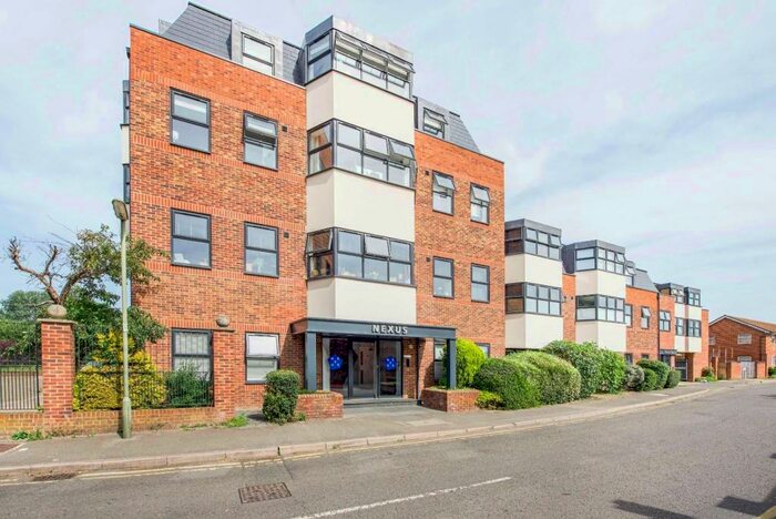 1 Bedroom Flat To Rent In Gogmore Lane, Chertsey, KT16