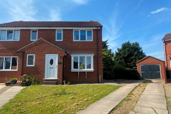 3 Bedroom Property To Rent In Dickens Road, Malton, YO17