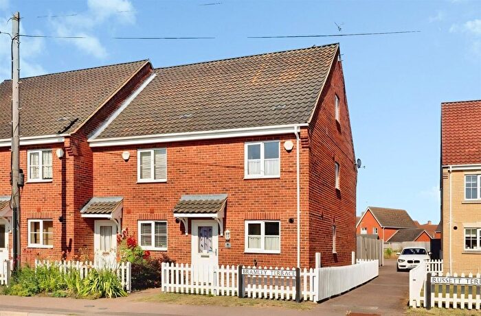 3 Bedroom End Terrace House For Sale In Chapel Road, Carlton Colville, Lowestoft, Suffolk, NR33