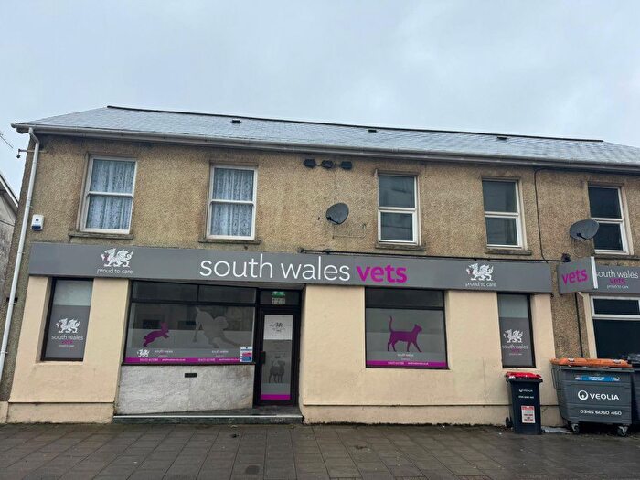 2 Bedroom Maisonette To Rent In Tredegar Street, Risca, Newport, NP11