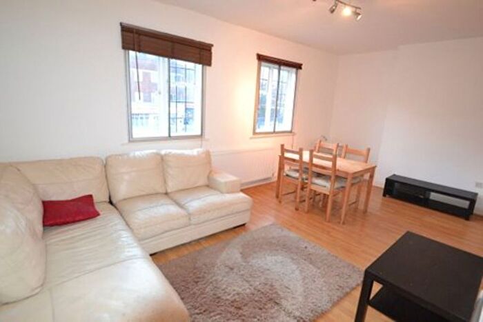 2 Bedroom Property To Rent In Greenhill Parade, Great North Road, New Barnet, EN5
