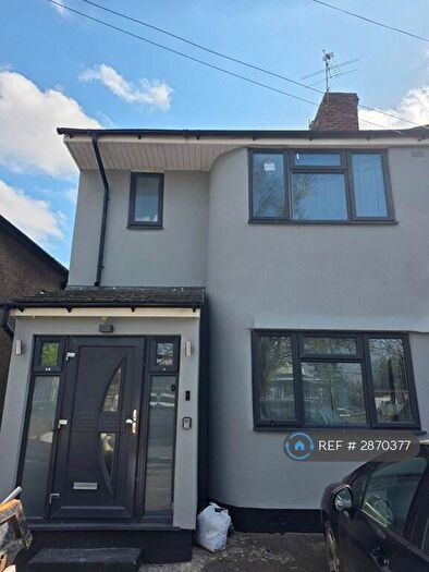 6 Bedroom Semi-Detached House To Rent In Field End Road, Ruislip, HA4