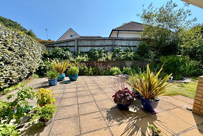 3 Bedroom Bungalow For Sale In Harmans Cross, BH20 - Photo 4