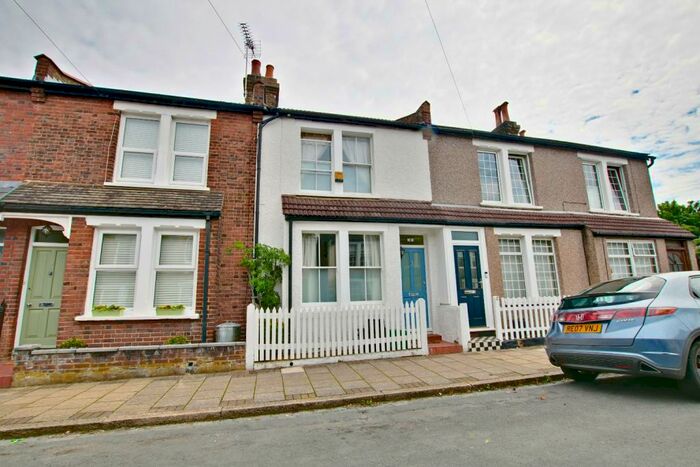 2 Bedroom Terraced House To Rent In Foxbury Road, Bromley, BR1