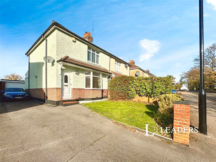 3 Bedroom Semi-Detached House For Sale In Wimpson Lane, Southampton, Hampshire, SO16