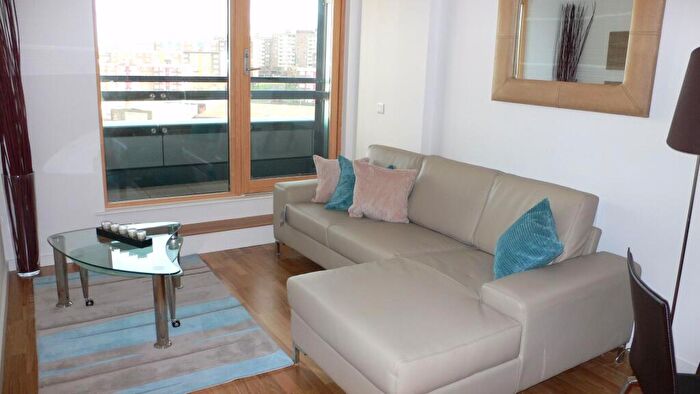 2 Bedroom Apartment To Rent In The Gateway West, East Street, Leeds City Centre, LS9