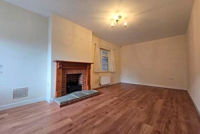 4 Bedroom Semi-Detached House To Rent In Hailsham Road, Heathfield, TN21