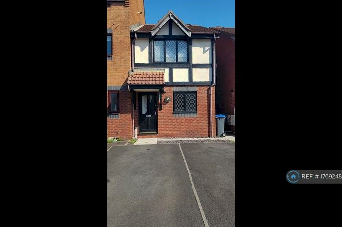 2 Bedroom Semi-Detached House To Rent In Sandpiper Close, Blackpool, FY3
