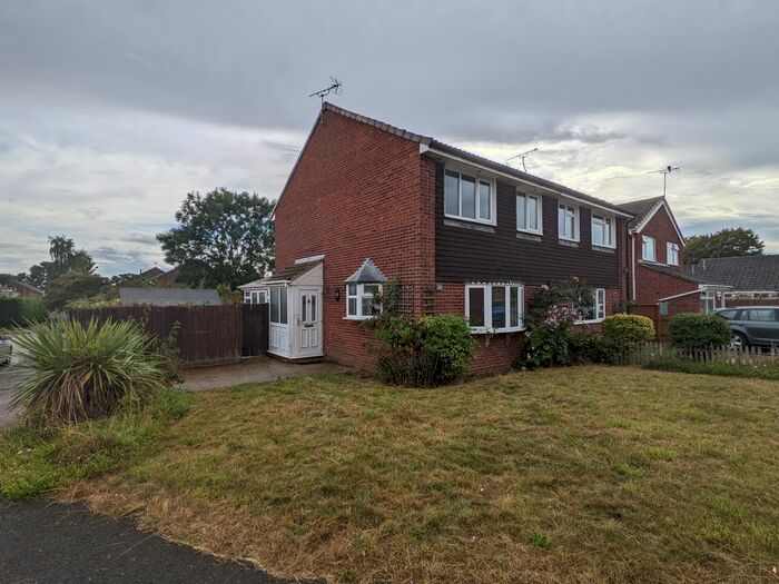 3 Bedroom Property To Rent In Cheviot Way, Banbury, OX16