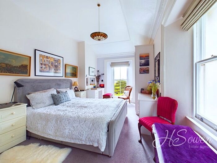2 Bedroom Flat For Sale In Middle Lincombe Road, Torquay, TQ1