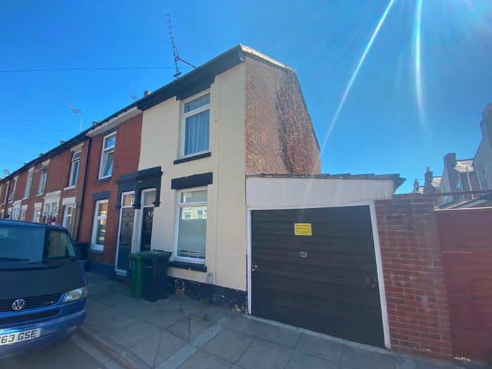 2 Bedroom House To Rent In Shanklin Road, Southsea, PO4