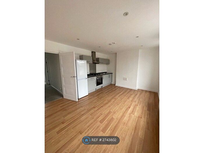 1 Bedroom Flat To Rent In Upper Elmers End Road, Beckenham, BR3