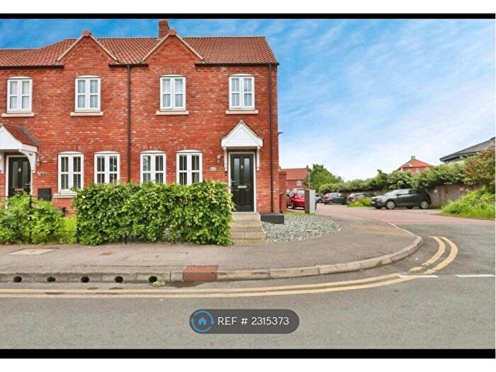 3 Bedroom End Of Terrace House To Rent In School Lane, Kingswood, Hull, HU7