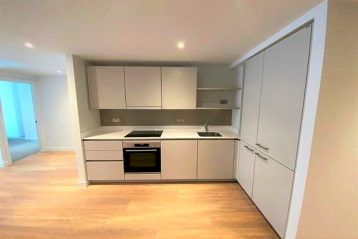2 Bedroom Apartment To Rent In Linter Building, M1