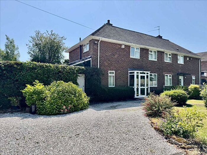 3 Bedroom Semi Detached House For Sale In Wildtree Avenue, Underhill, Wolverhampton, WV10
