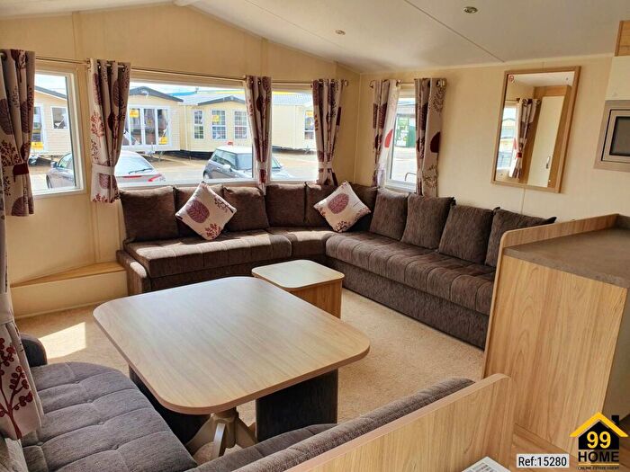 2 Bedroom Park Home To Rent In Park Road, Birchington, Kent, CT7
