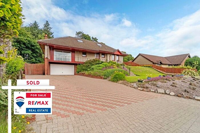 5 Bedroom Detached House For Sale In Beechwood Park, Deans, EH54