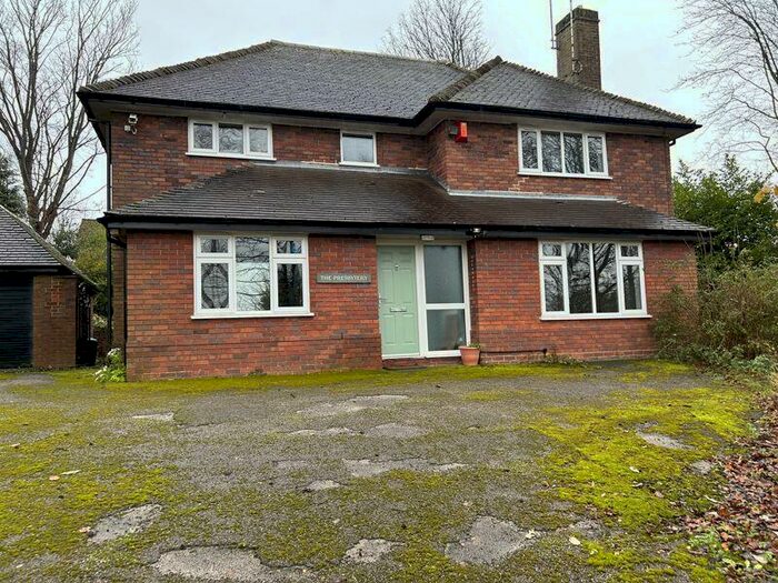 4 Bedroom Terraced House To Rent In Haywood Road, Stoke-On-Trent, ST6