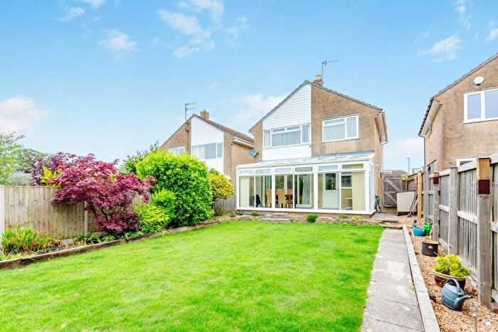 3 Bedroom Detached House For Sale In Myrtle Close, Beaminster, DT8
