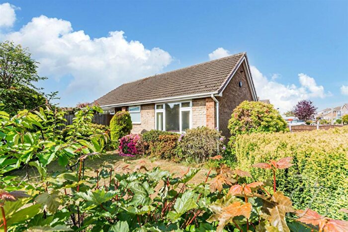 2 Bedroom Detached Bungalow For Sale In Birkland Drive, Edwinstowe, Mansfield, NG21