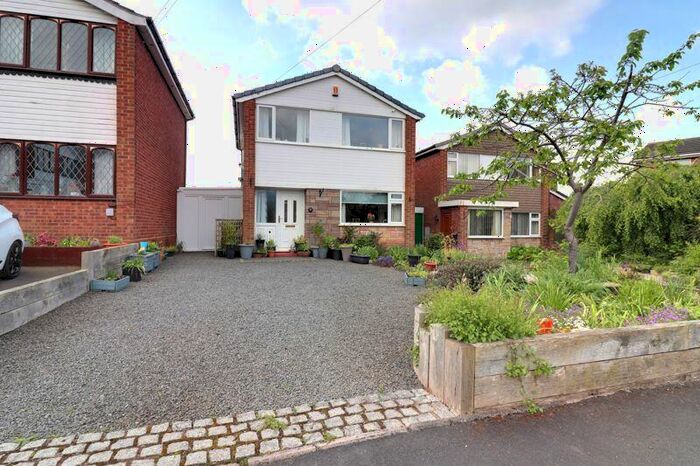 3 Bedroom Link Detached House For Sale In Hazel Dene, Great Haywood, Stafford, ST18