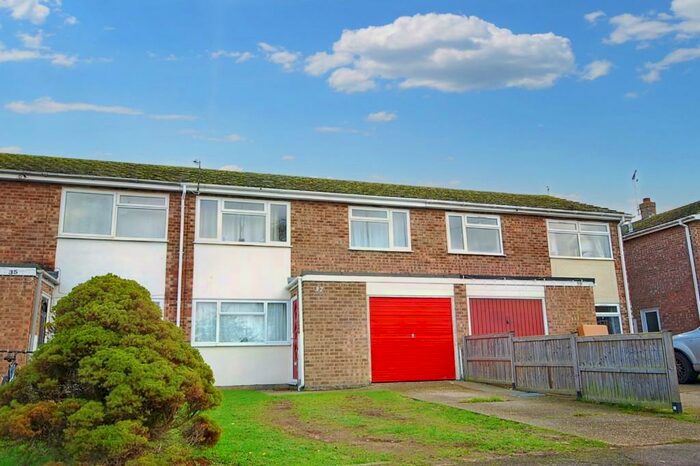 3 Bedroom Semi-Detached House To Rent In Spring Chase, CO7