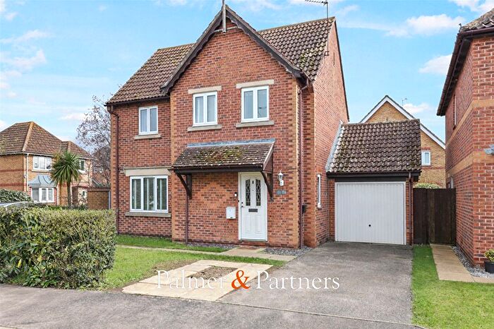3 Bedroom Detached House For Sale In Toga Close, Colchester, Essex, CO2
