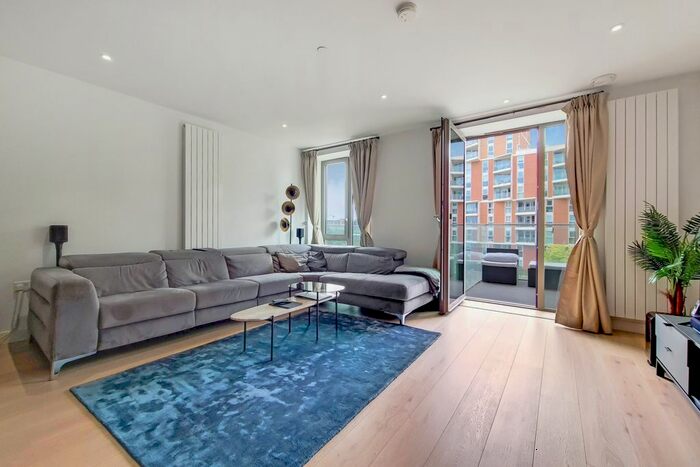 2 Bedroom Flat To Rent In Kelson House, Royal Wharf, E16