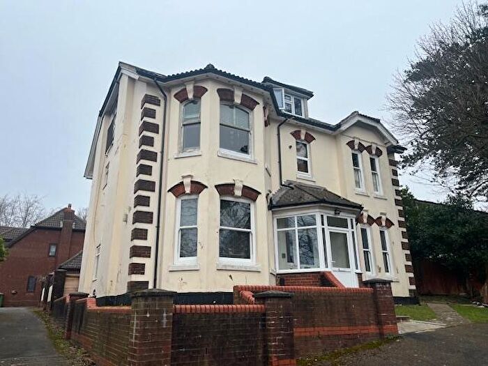 2 Bedroom Flat To Rent In Thorold Road, Southampton, SO18