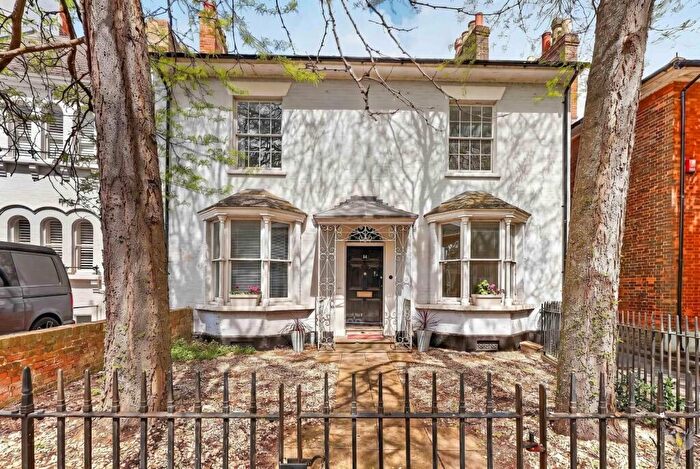 2 Bedroom Terraced House For Sale In Bath Road, Old Town, Swindon, SN1