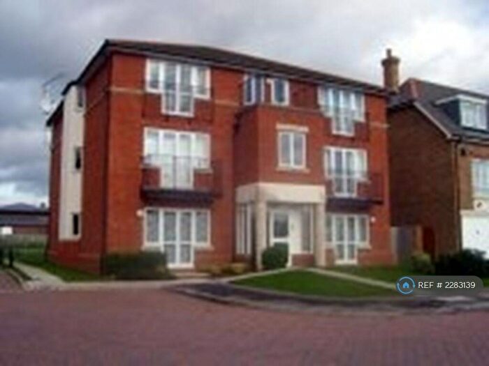 2 Bedroom Flat To Rent In Goodhall Close, Stanmore, HA7
