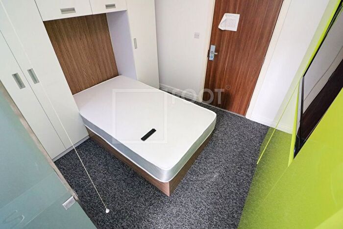 Studio To Rent In Sunbridge Halls, Bradford, BD1