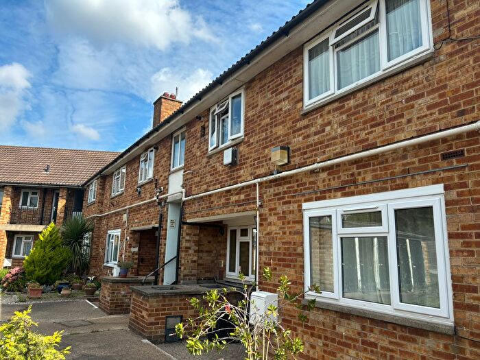 Block Of Flats To Rent In Swingate Lane, London, SE18