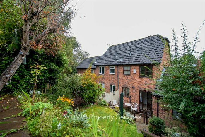 2 Bedroom End Of Terrace House To Rent In Astley Drive, Mapperley, Nottingham, NG3