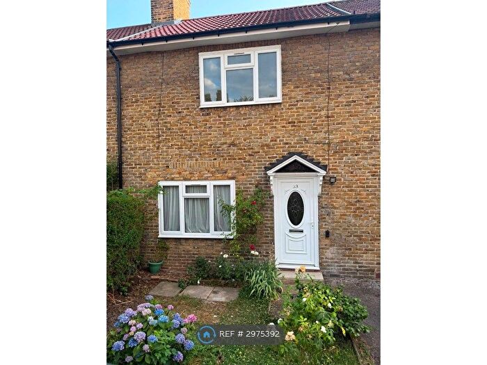 3 Bedroom Terraced House To Rent In Churchdown, Bromley, BR1
