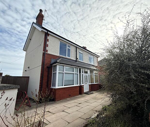 4 Bedroom Detached House For Sale In Crosby Road, Lytham St. Annes, FY8