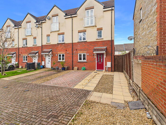 3 Bedroom End Of Terrace House For Sale In Bledisloe Way, Lydney, GL15