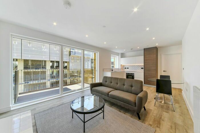 1 Bedroom Flat To Rent In Kidbrooke Village, Pegler Square, London, SE3