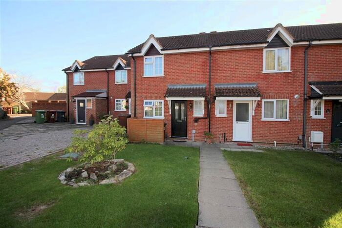 3 Bedroom Terraced House To Rent In Bray Close, Borehamwood, Herts, WD6