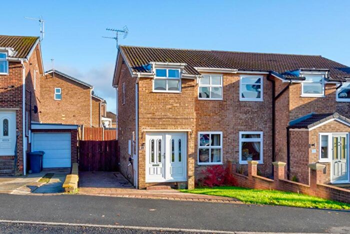 3 Bedroom Semi-Detached House For Sale In , Blackburn Drive, Sheffield, S35