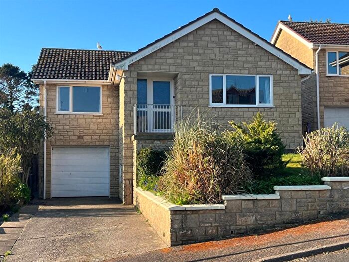 3 Bedroom Detached Bungalow For Sale In Elizabeth Avenue, Bridport, DT6